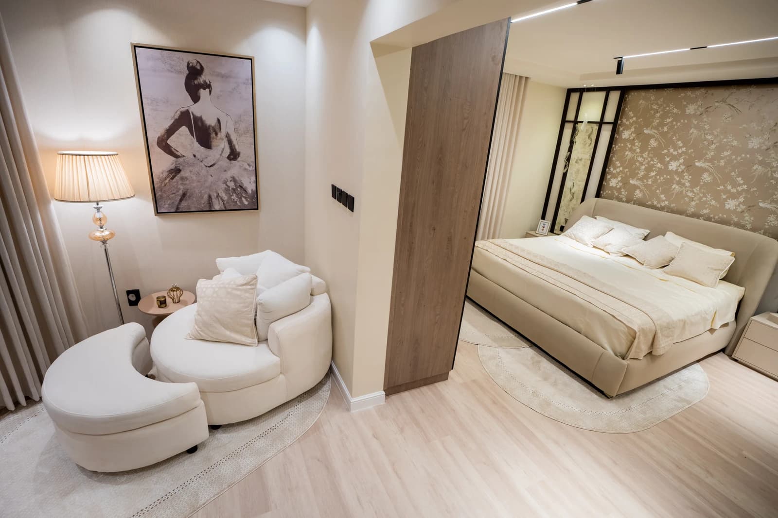 تفاصيل تجديد جناح غرفة النوم الرئيسية بالطراز الكلاسيكي الجديد